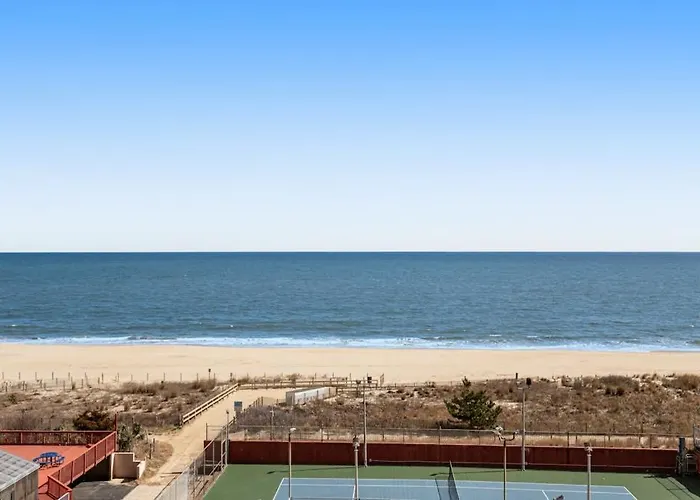 Stunning Beachfront With Balcony Tennis & Views Pools Gym & Ac * Ocean City